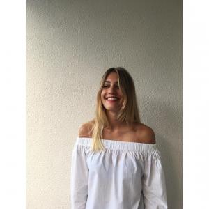 Amélia S.