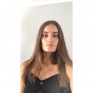 Zoe L.