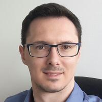 Nicolas L.